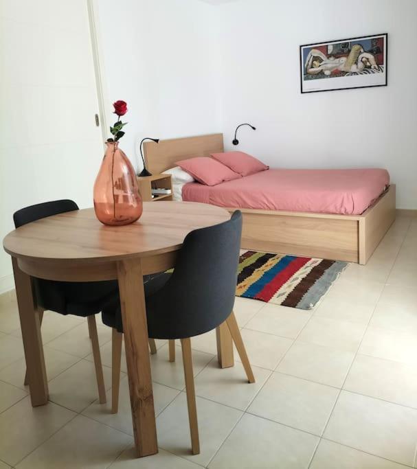 Апартаменты Estudio 52 Malaga Centrico Parking Gratuito Экстерьер фото